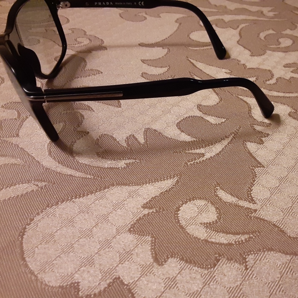 Prada Sunglasses with COA - Picture 7 of 13